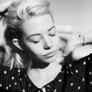 Meet your Posher, Enya